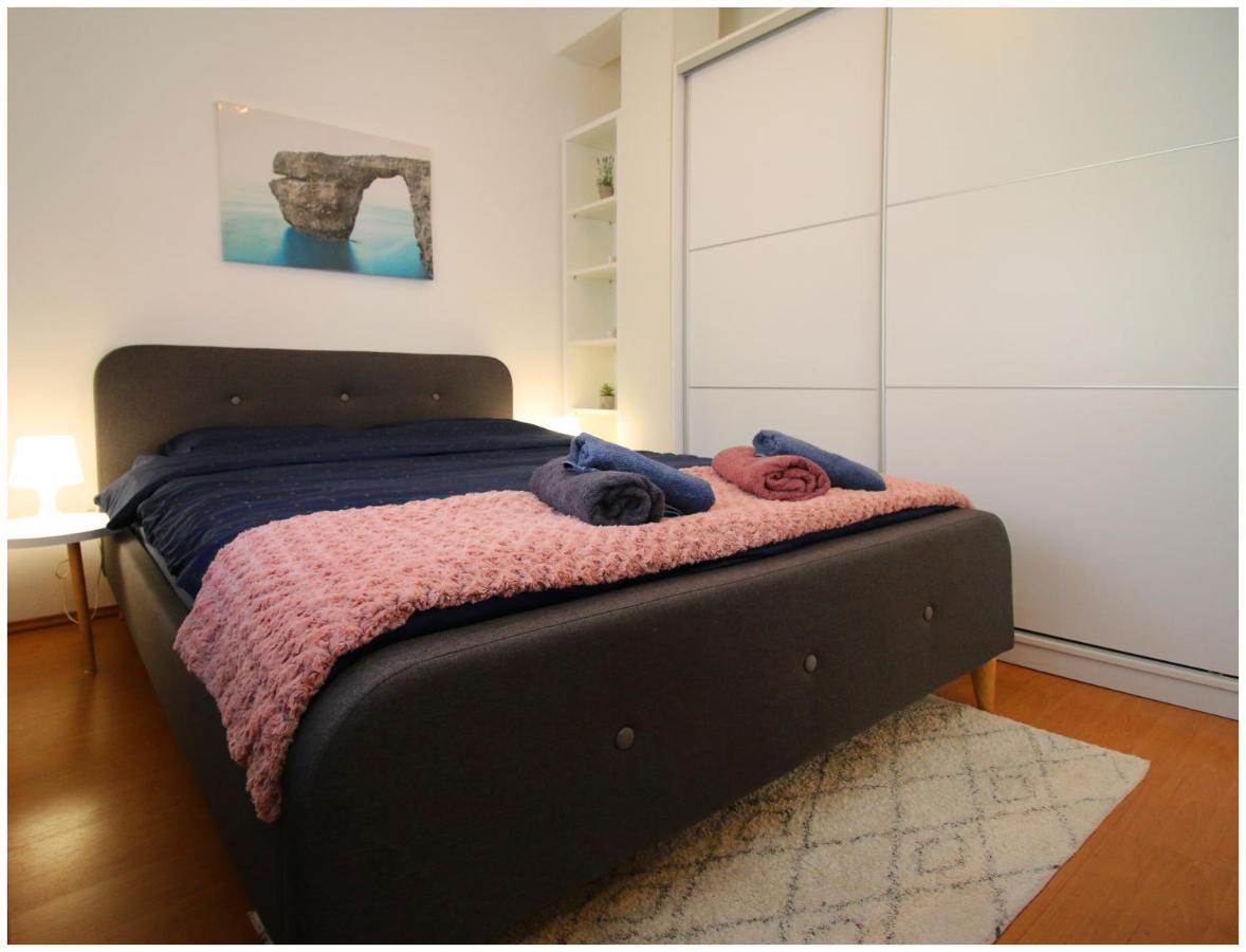 Studio Apartman Elena Примоштен Экстерьер фото